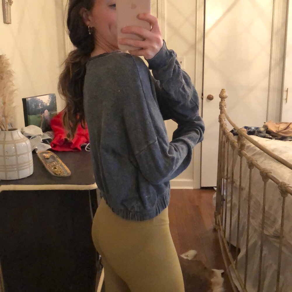 Cropped pullover - Picture 3 of 4